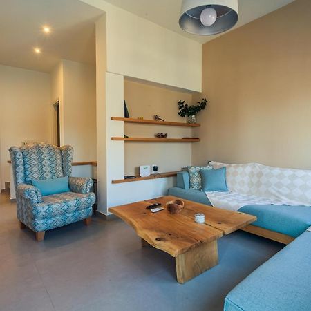 Ferienwohnung Upscale Modern Escape In The Historic Center Kalamata Exterior foto