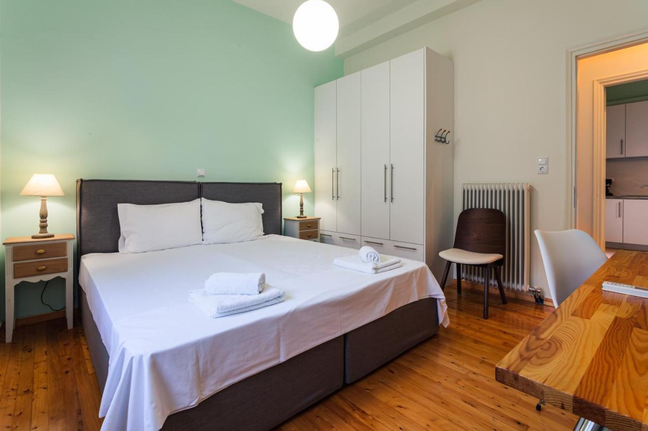 Ferienwohnung Upscale Modern Escape In The Historic Center Kalamata Exterior foto