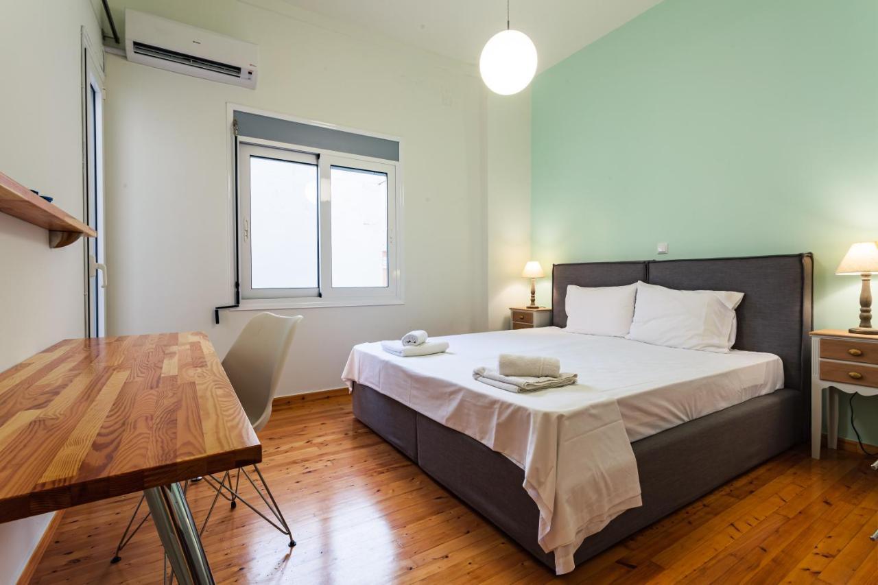 Ferienwohnung Upscale Modern Escape In The Historic Center Kalamata Exterior foto