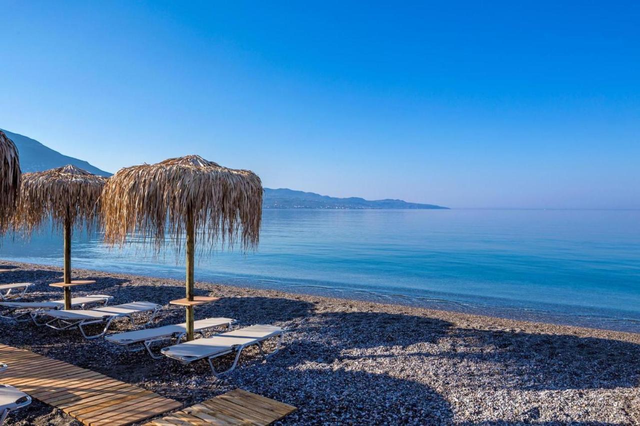 Ferienwohnung Upscale Modern Escape In The Historic Center Kalamata Exterior foto